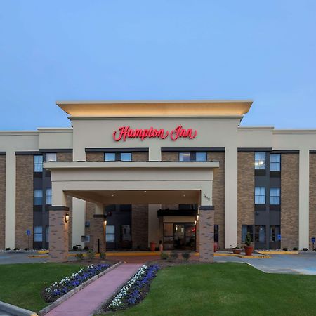 Hampton Inn Dayton Fairborn Wright Patterson Afb Exterior photo