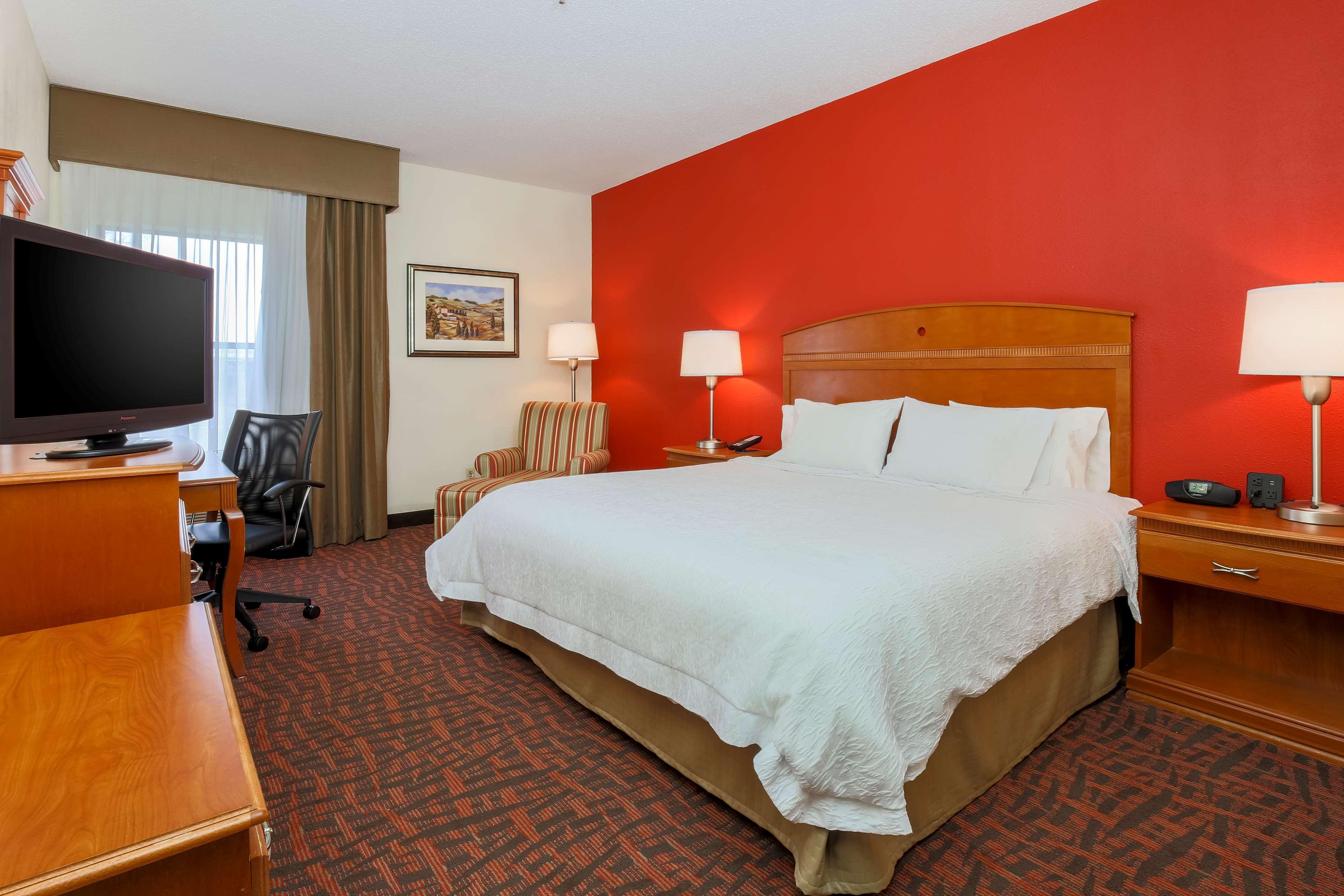 Hampton Inn Dayton Fairborn Wright Patterson Afb Exterior photo