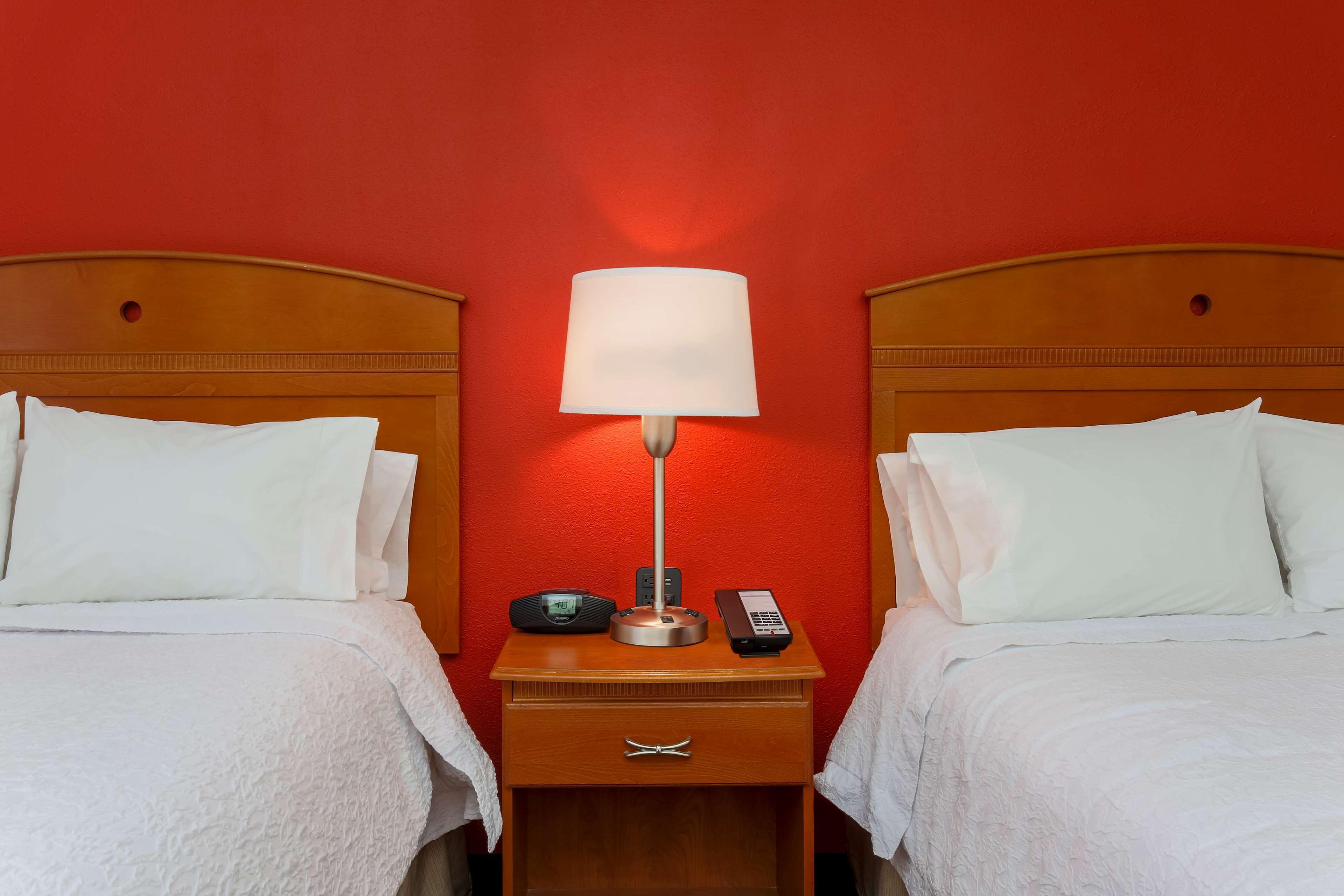 Hampton Inn Dayton Fairborn Wright Patterson Afb Exterior photo