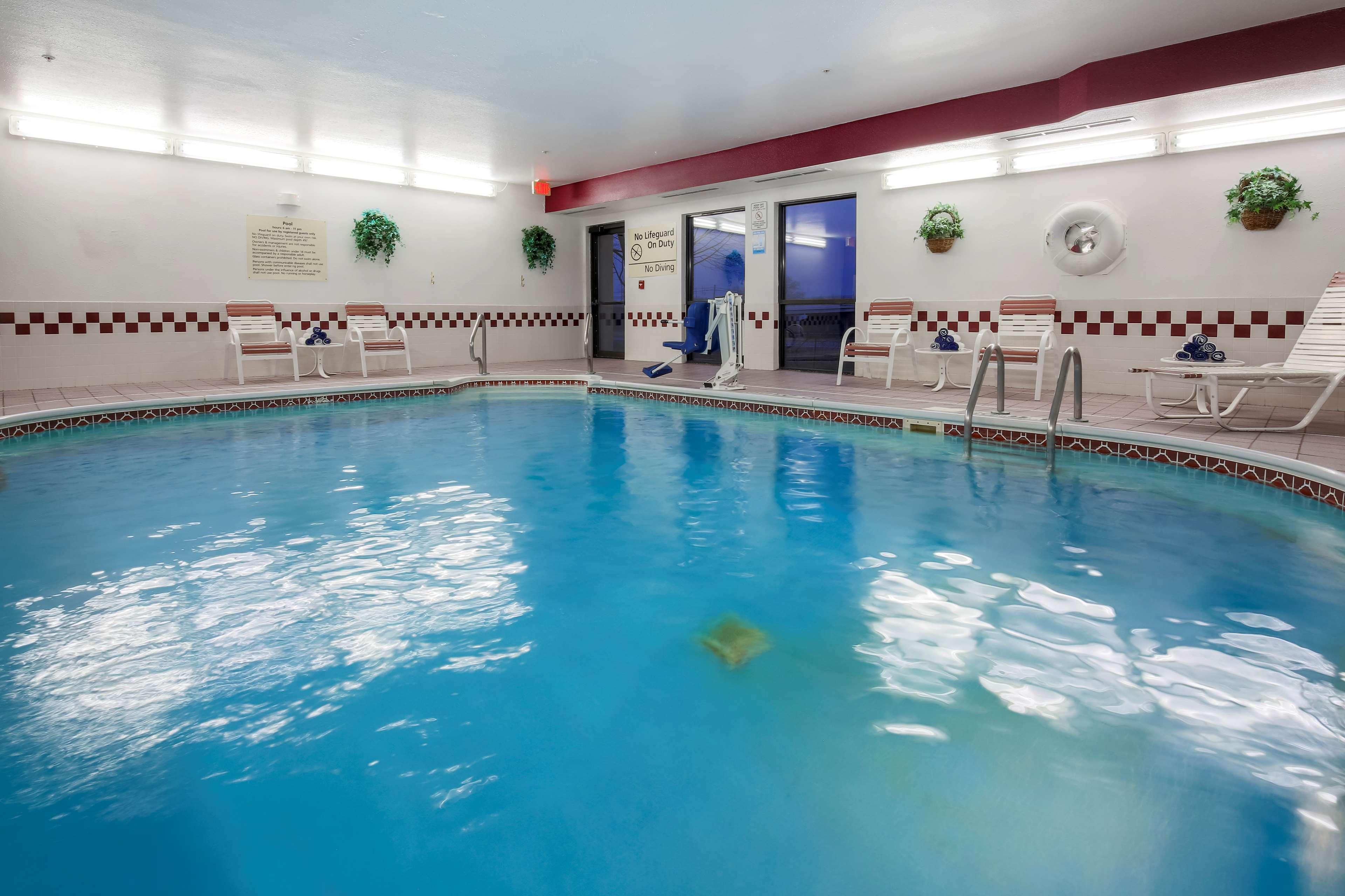 Hampton Inn Dayton Fairborn Wright Patterson Afb Exterior photo