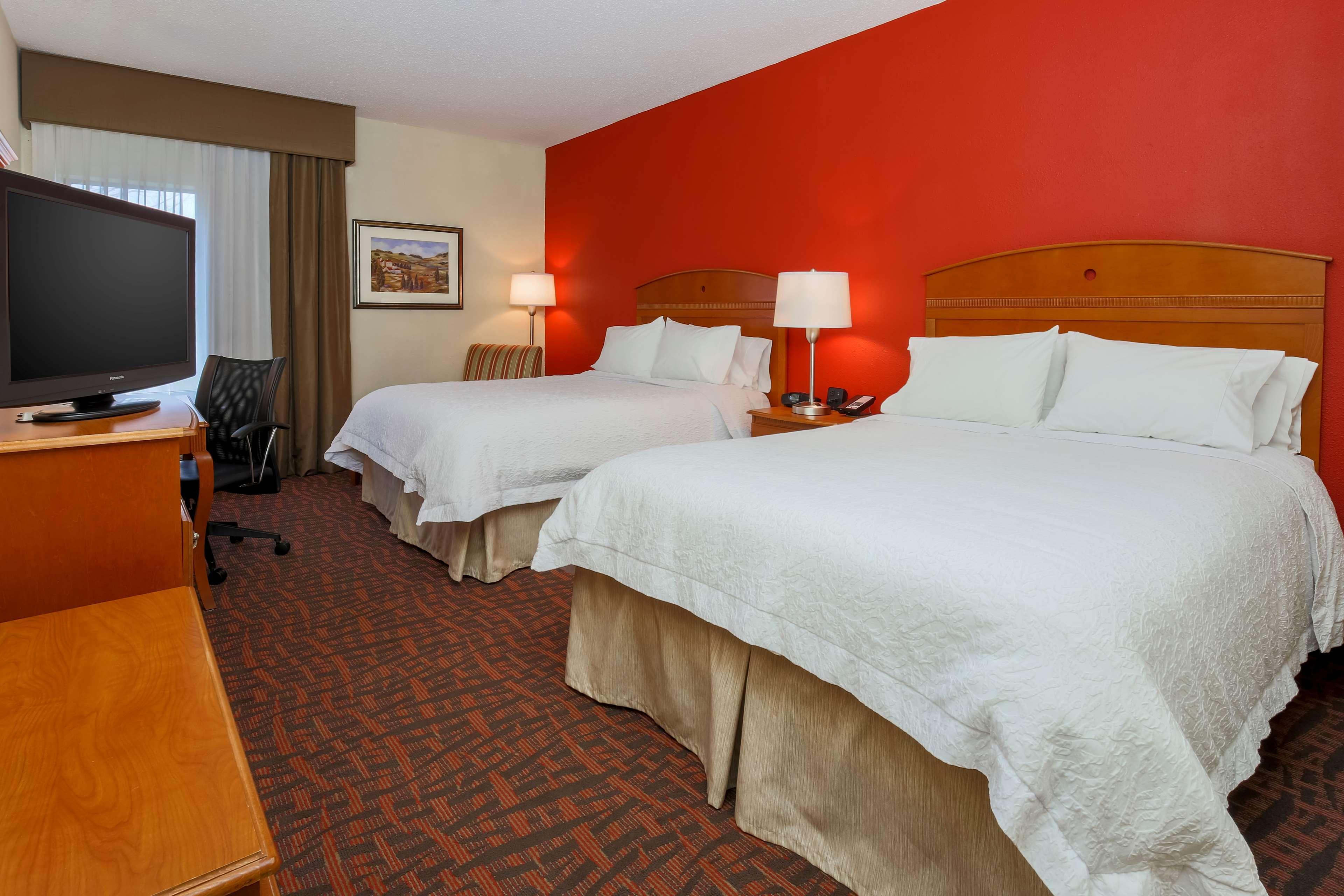 Hampton Inn Dayton Fairborn Wright Patterson Afb Exterior photo