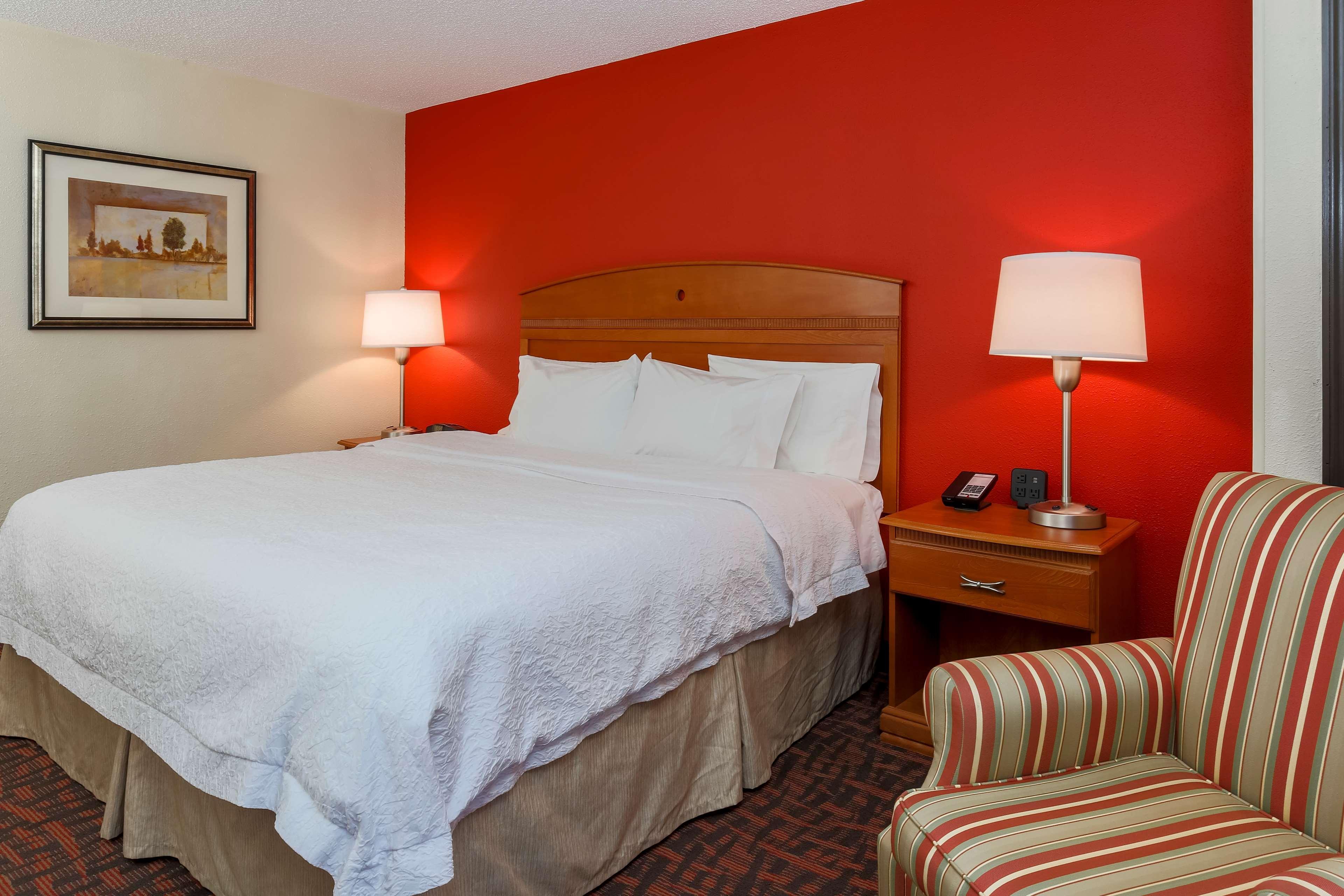 Hampton Inn Dayton Fairborn Wright Patterson Afb Exterior photo