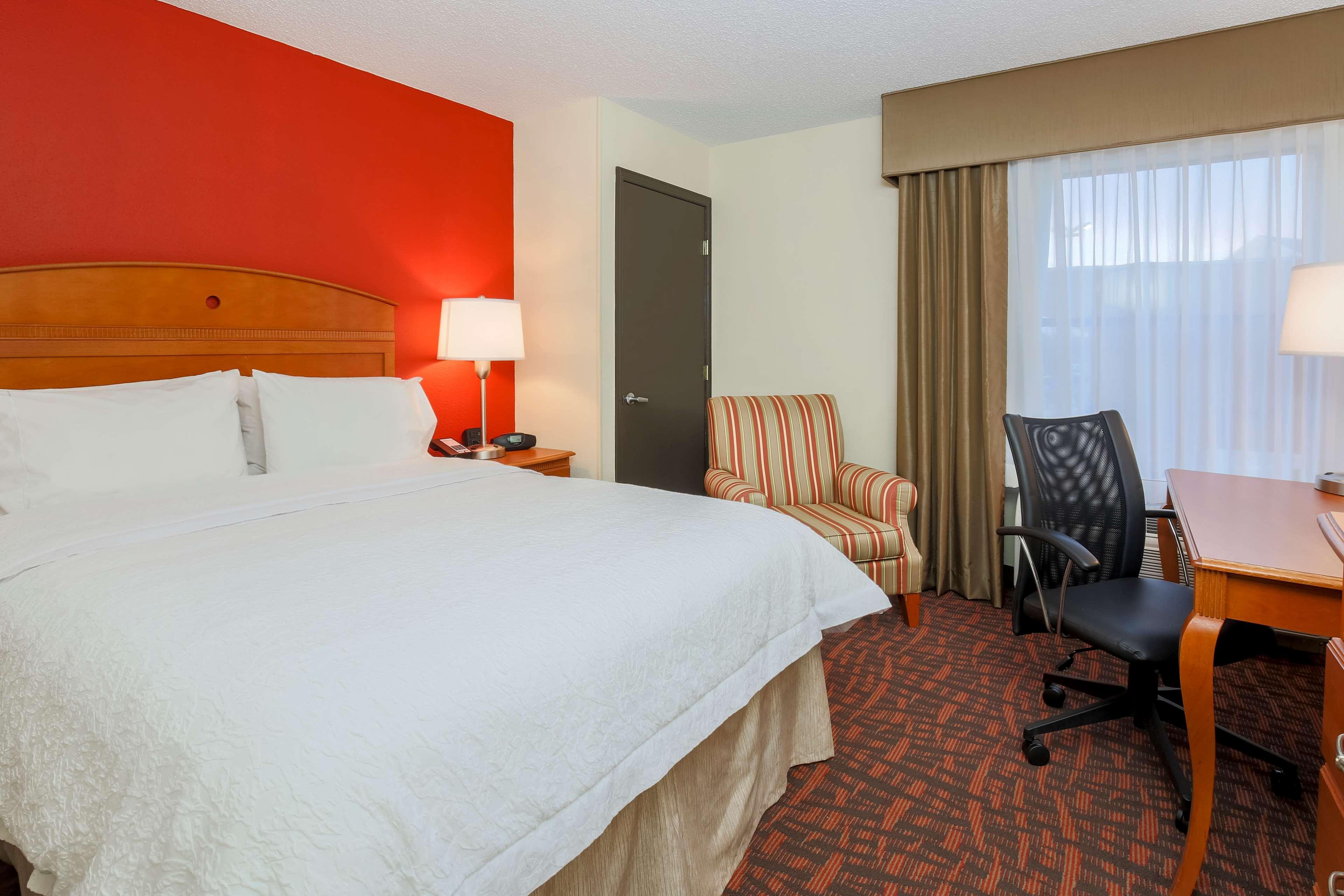 Hampton Inn Dayton Fairborn Wright Patterson Afb Exterior photo