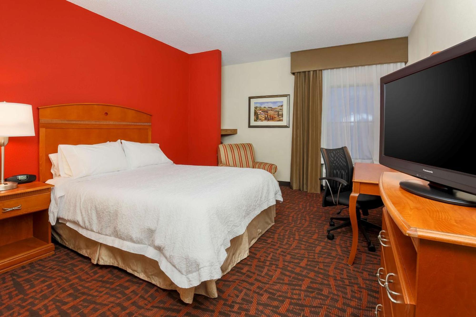 Hampton Inn Dayton Fairborn Wright Patterson Afb Exterior photo