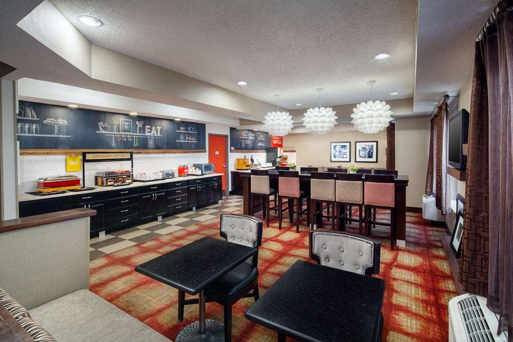 Hampton Inn Dayton Fairborn Wright Patterson Afb Restaurant photo