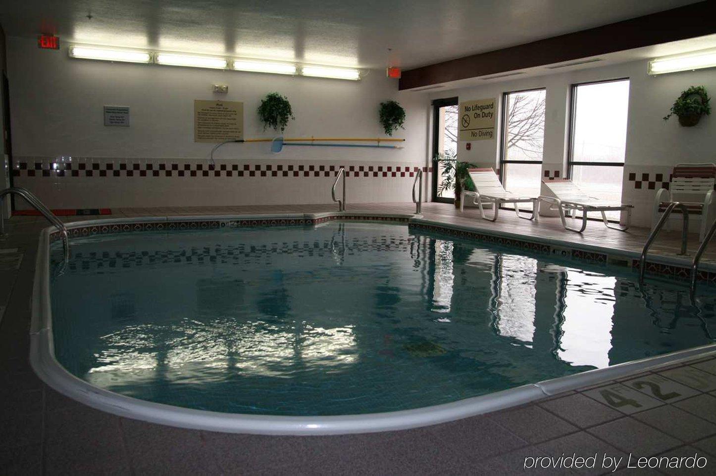 Hampton Inn Dayton Fairborn Wright Patterson Afb Exterior photo